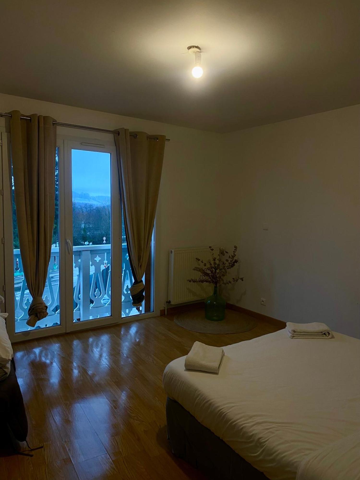 Appartement Chloe Du Lac Montferrat  Zewnętrze zdjęcie
