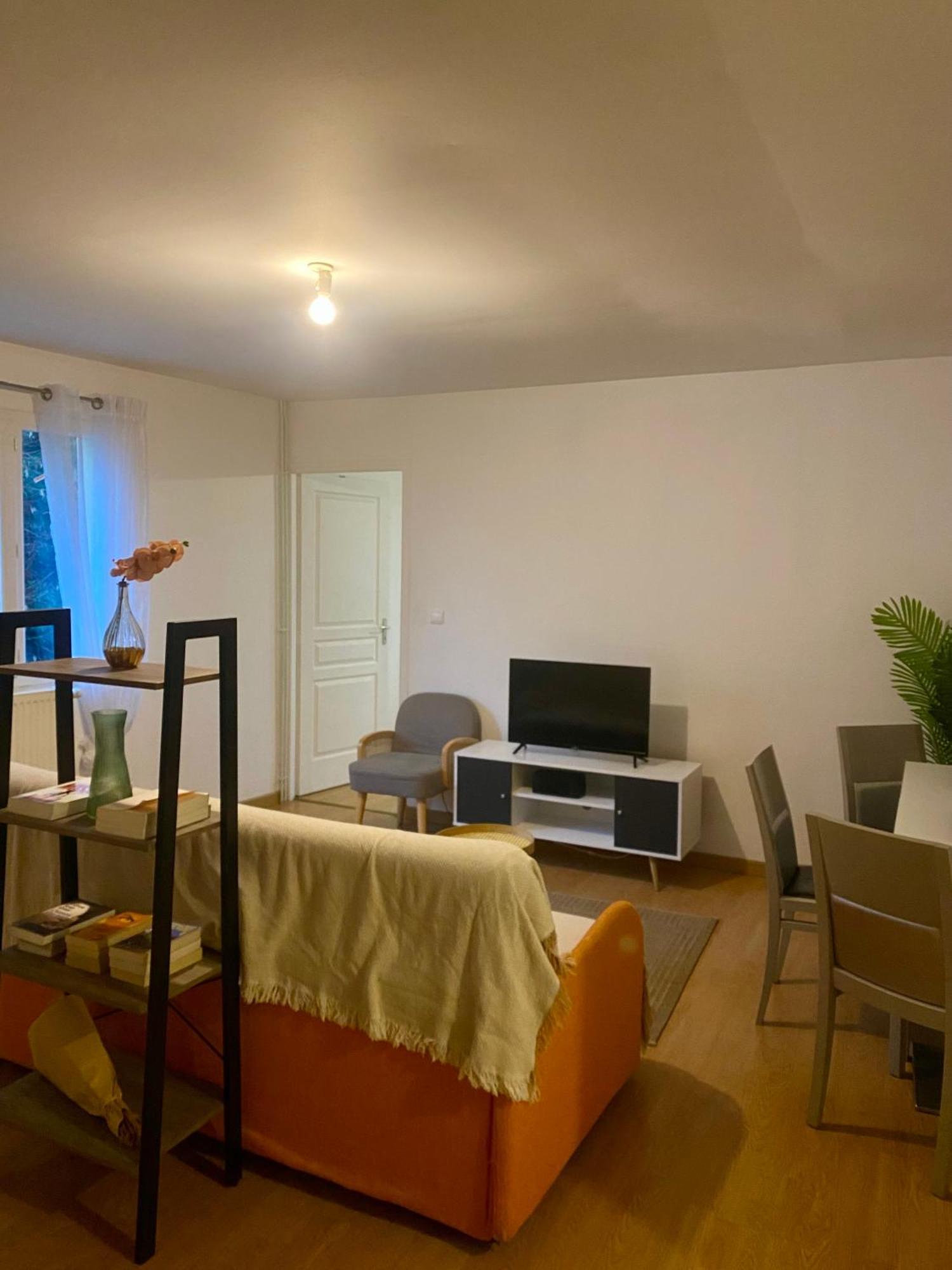 Appartement Chloe Du Lac Montferrat  Zewnętrze zdjęcie