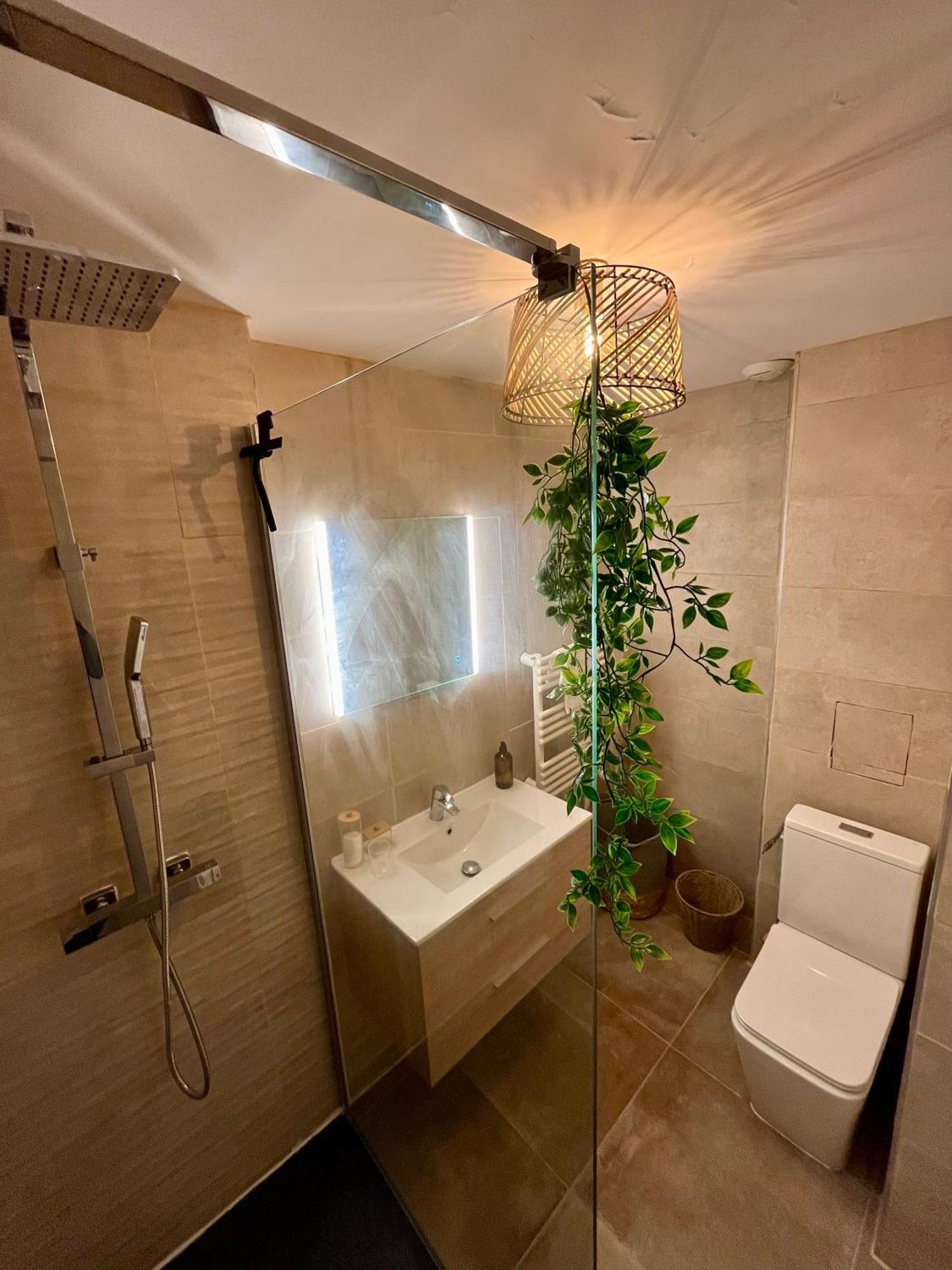 Appartement Chloe Du Lac Montferrat  Zewnętrze zdjęcie