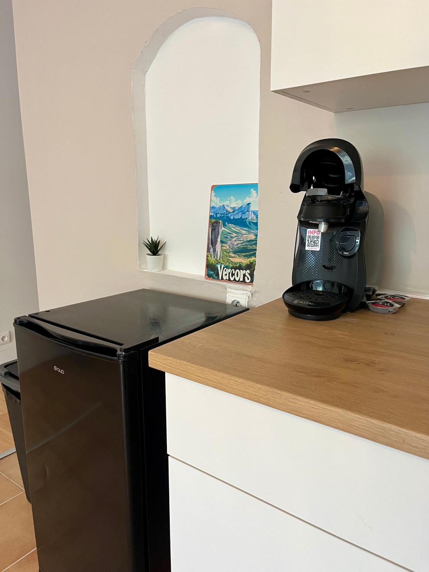 Appartement Chloe Du Lac Montferrat  Zewnętrze zdjęcie